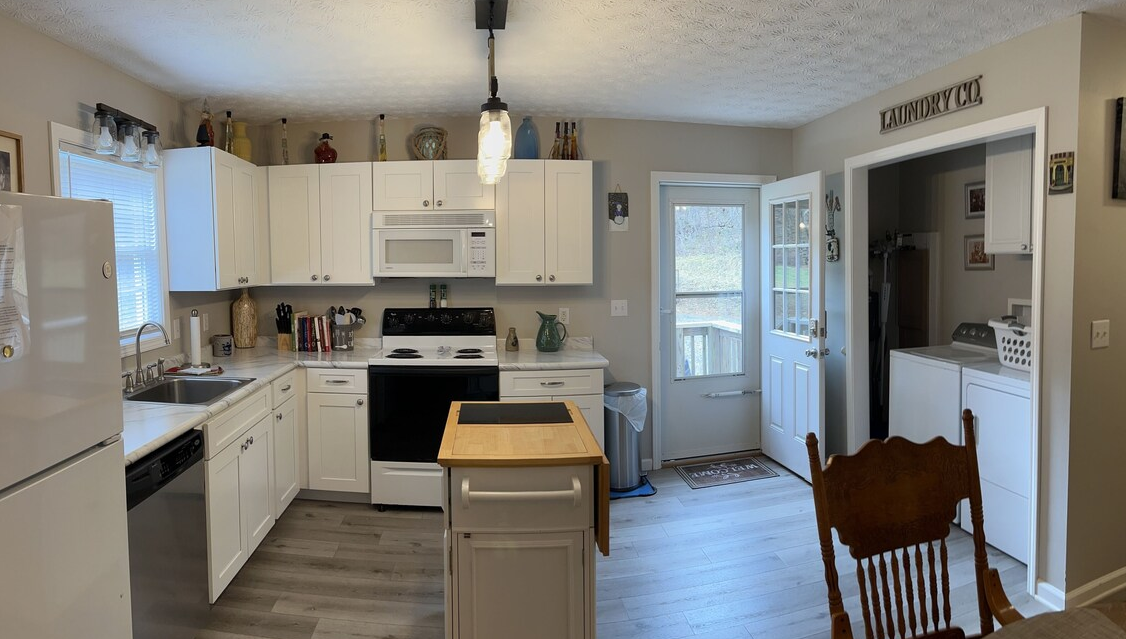 Bear Creek Mountain Retreat Cottage