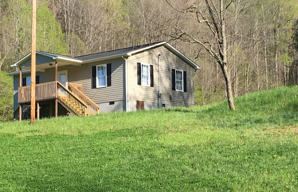 Bear Creek Mountain Retreat Cottage