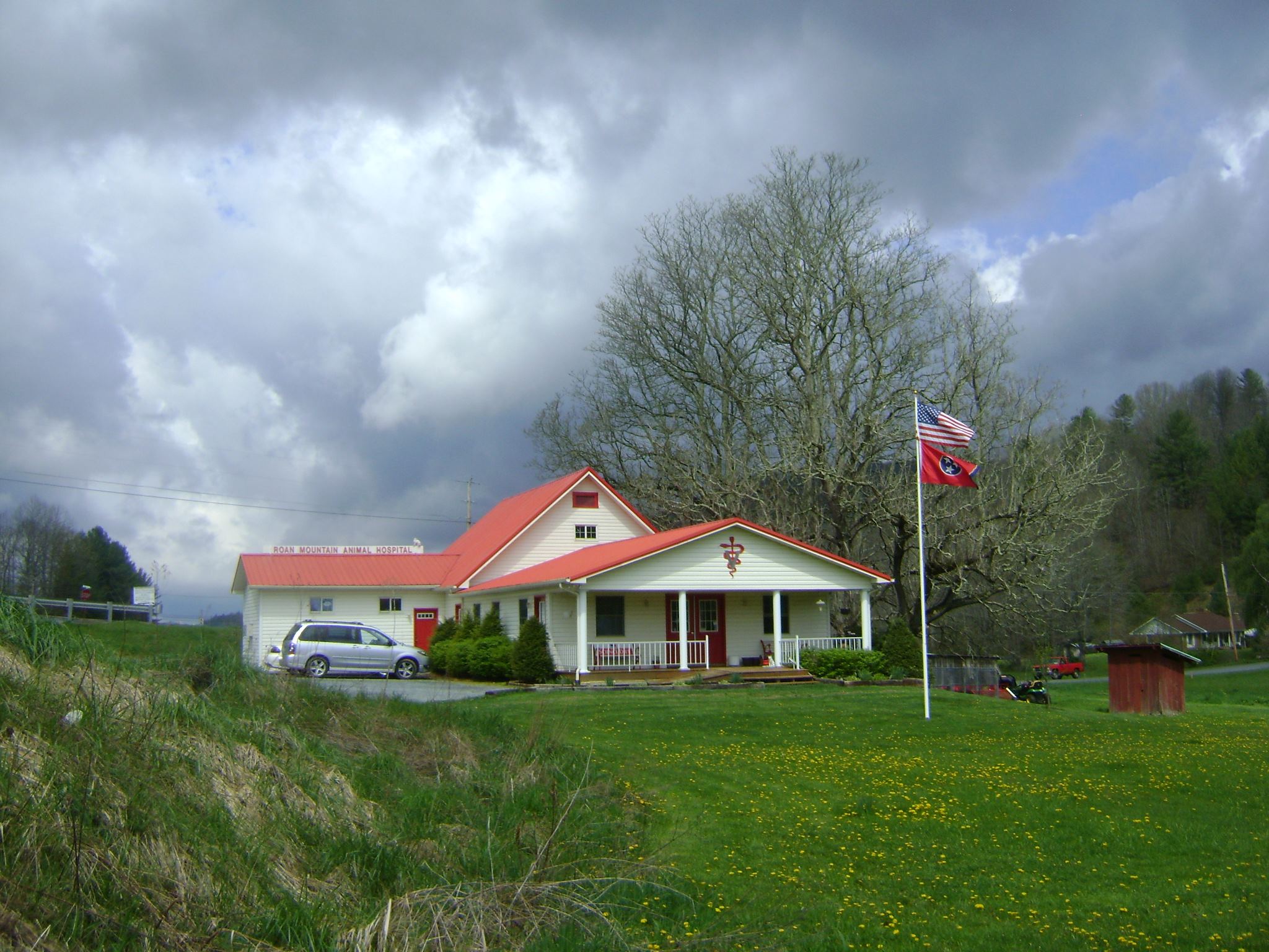 Roan Mountain Animal Hospital