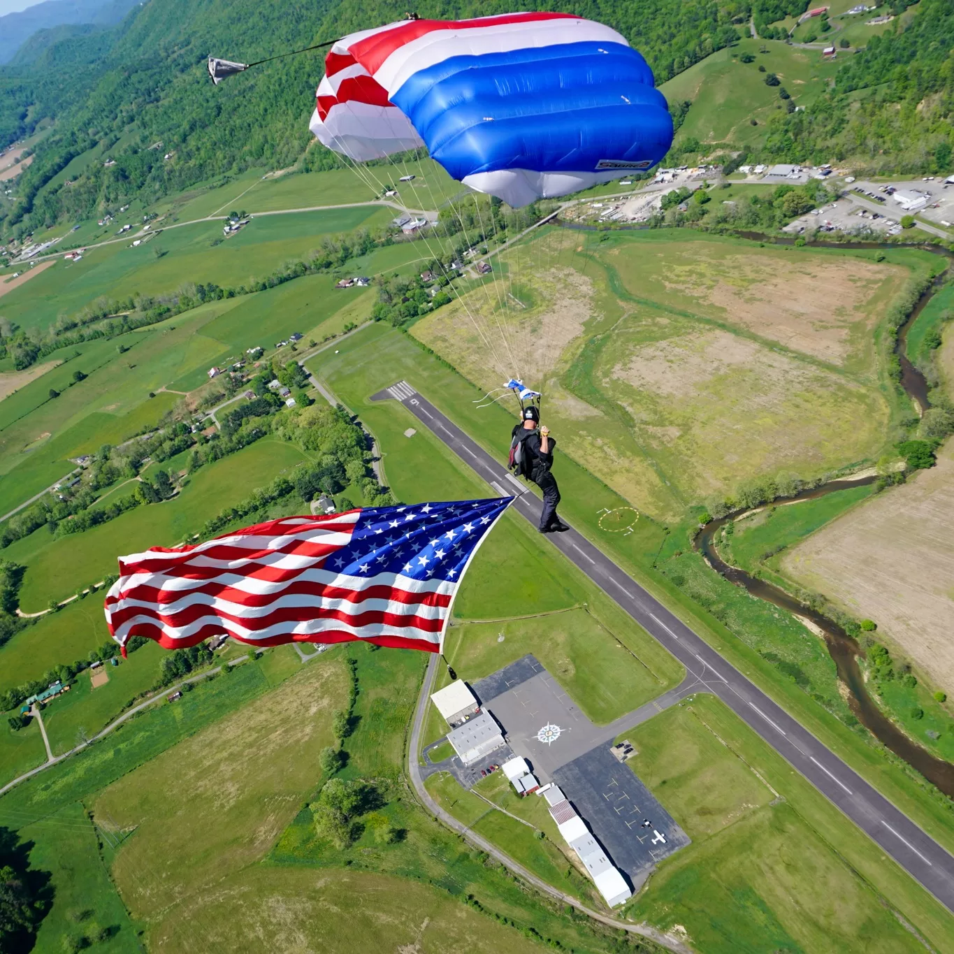 SKYDIVE Mountain City